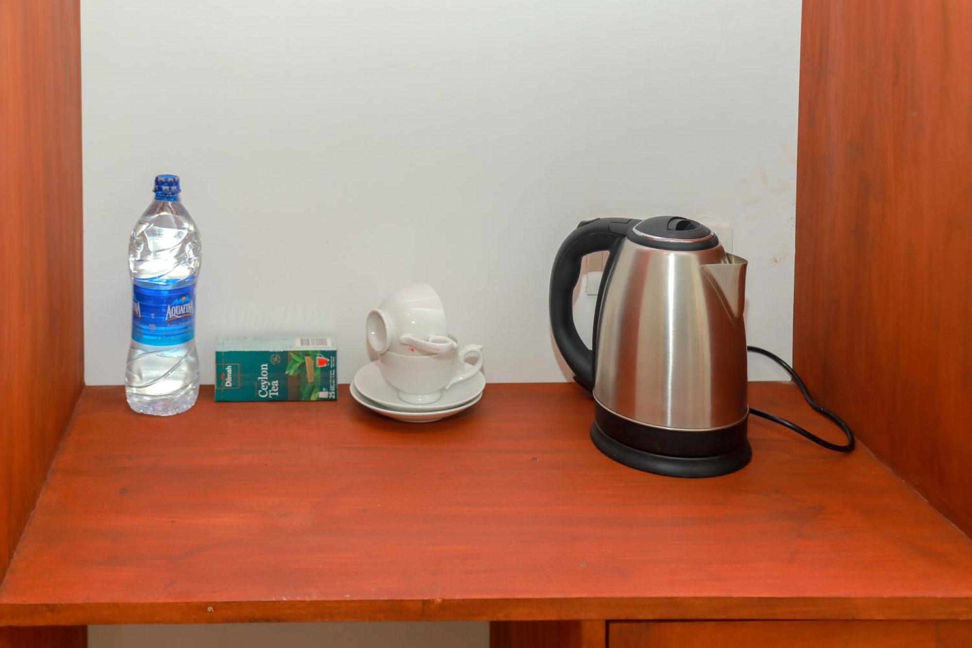 Traveller'S Hotel Hikkaduwa Ngoại thất bức ảnh