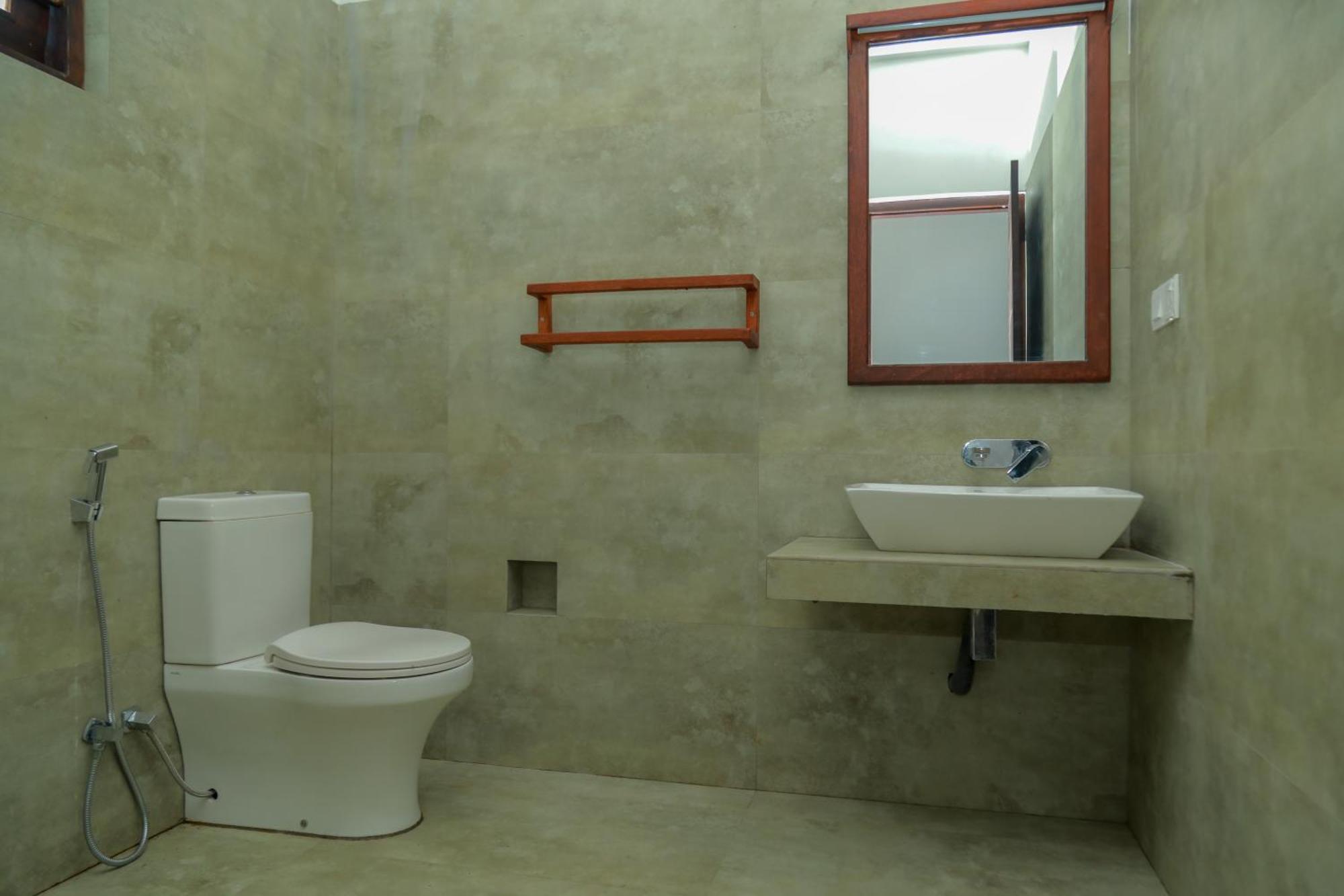 Traveller'S Hotel Hikkaduwa Ngoại thất bức ảnh
