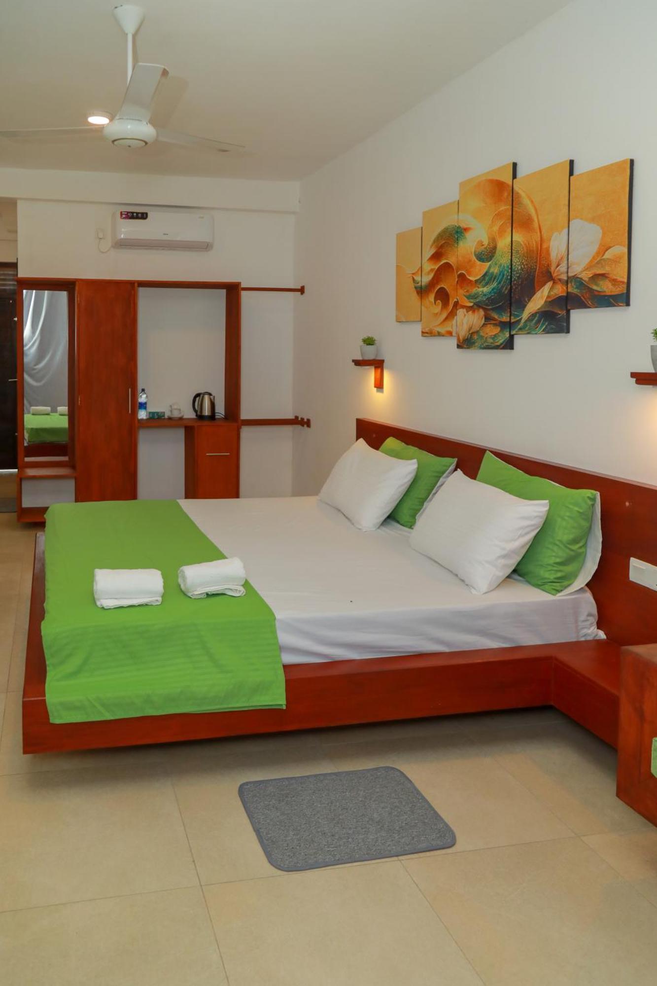 Traveller'S Hotel Hikkaduwa Ngoại thất bức ảnh