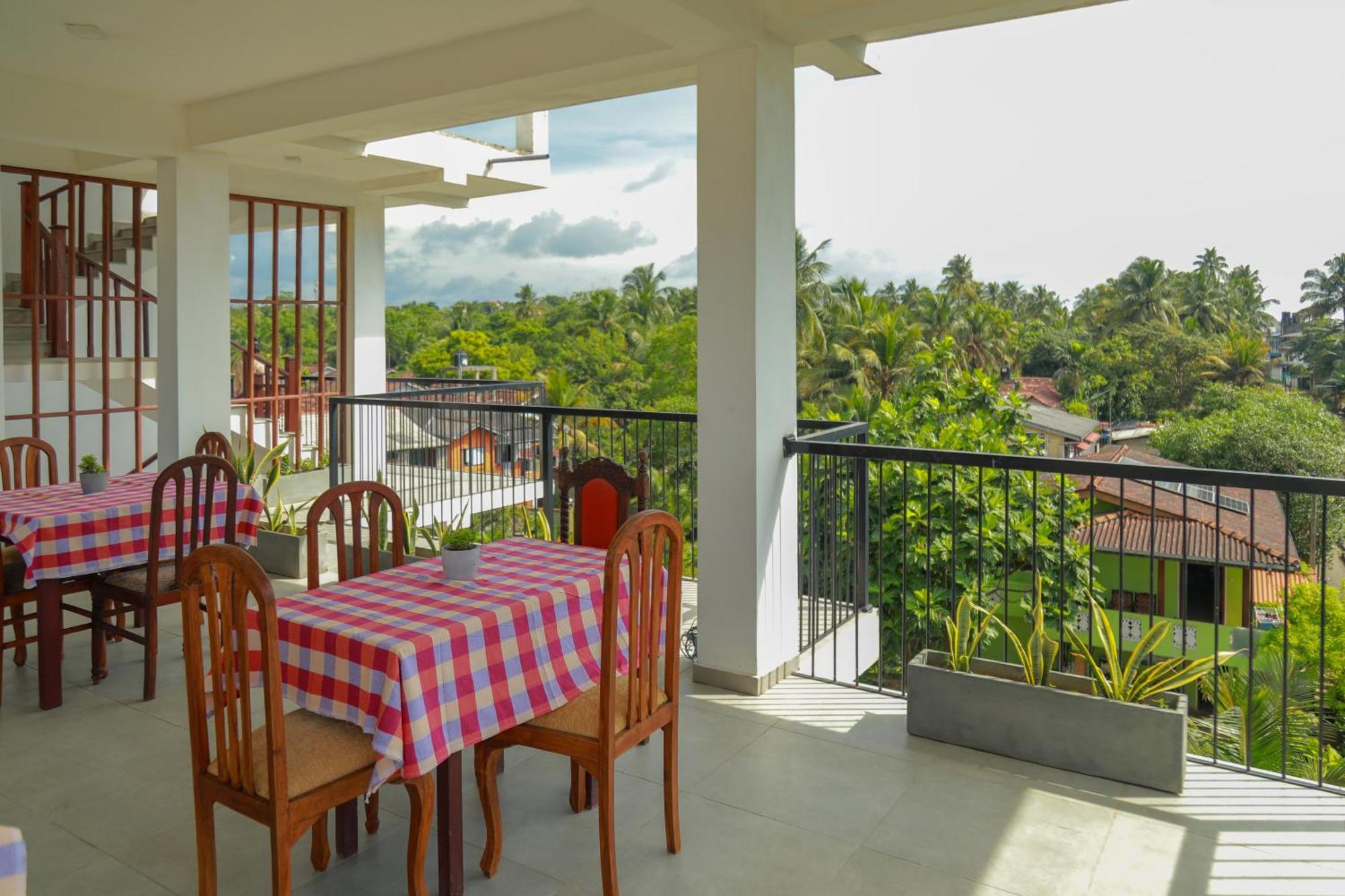 Traveller'S Hotel Hikkaduwa Ngoại thất bức ảnh